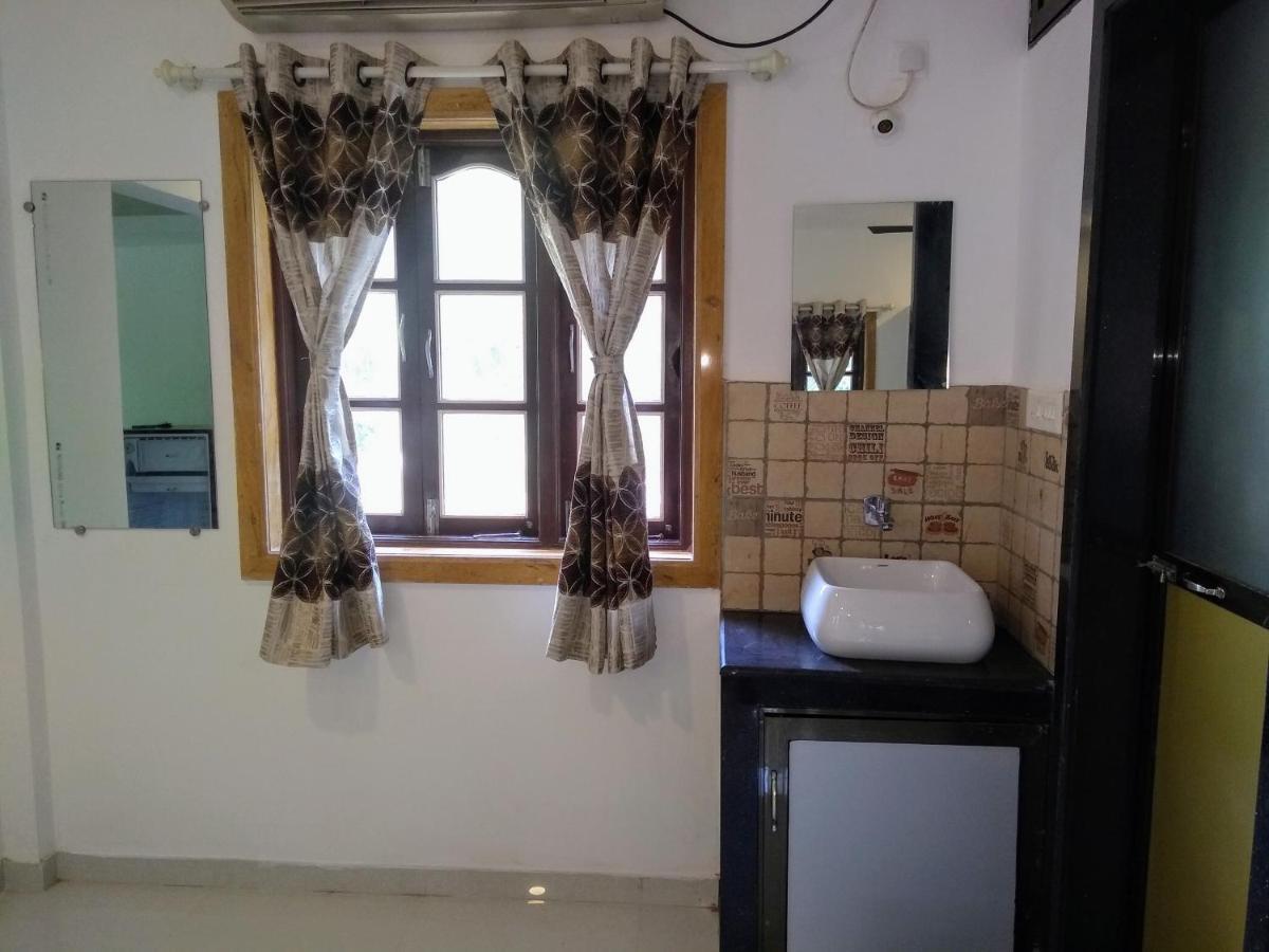 Dsk Studio Apartment, Siolim, Goa. Eksteriør bilde